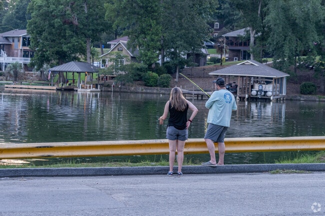Waverly Terrace is close to the Chattahoochee River, where residents can fish and boat.