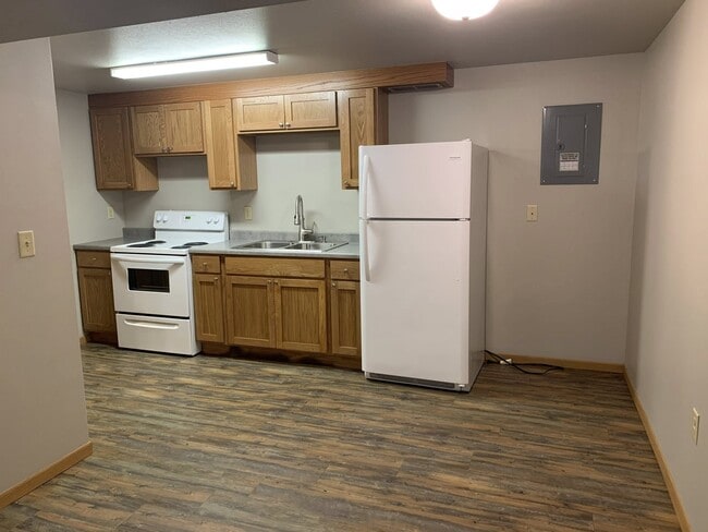 1411 E Sioux Ave unit H, Pierre, SD 57501 - photo 3