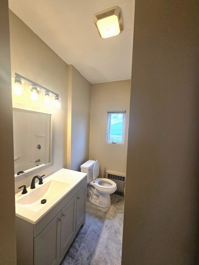 848 Smith St unit 2, Providence, RI 02908 - photo 4