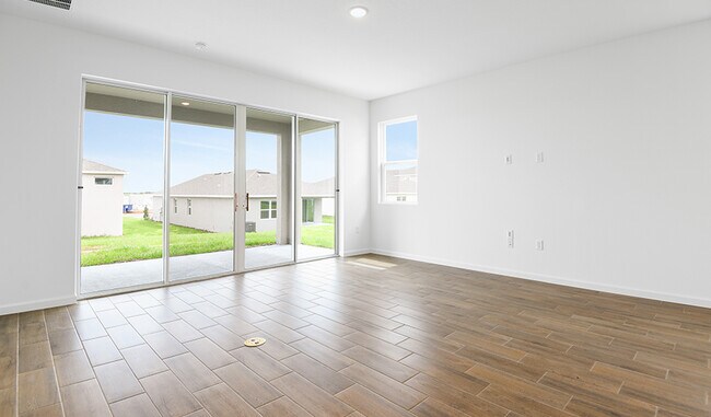 1114 Olivine Ave, Dundee, FL 33838 - photo 6