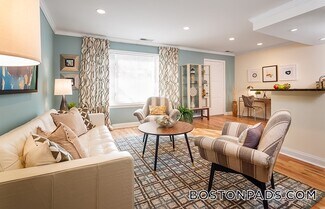 136 Gerry Rd, Brookline, MA 02467