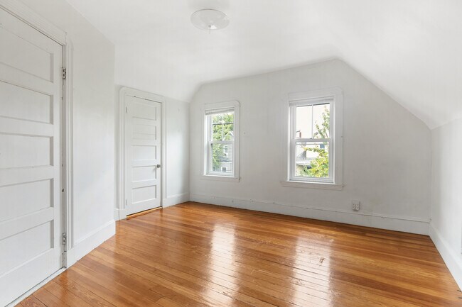 68 Willow Ave unit 2, Somerville, MA 02144 - photo 3