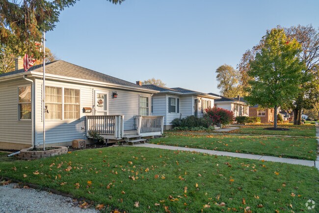 Smaller two to three bedroom homes in Joliets Cunningham area range from $175,000 to $249,000.