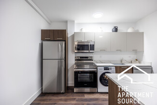 1555 W Hollywood Ave Unit 304, Chicago, IL 60660