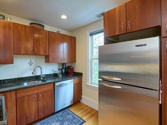 515 Green St, Cambridge, MA 02139