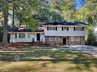 2571 Riverglenn Cir, Atlanta, GA 30338