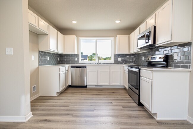 0 Y Ave unit 38704214, Grimes, IA 50111 - photo 5