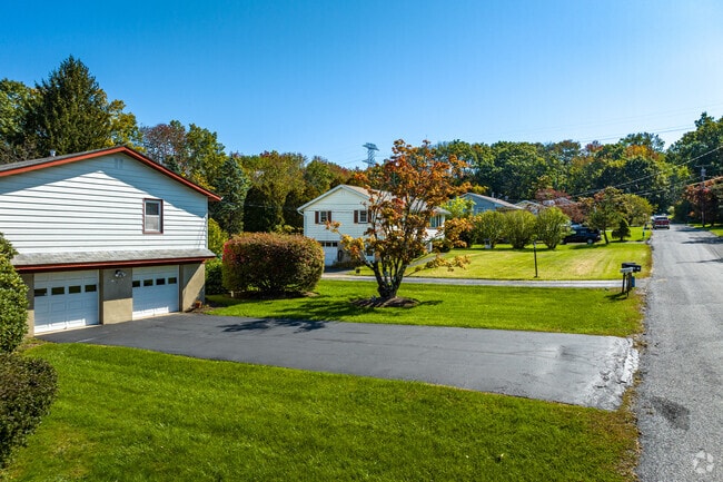 Fredon's undulating landscape has an elevation ranging between 480 feet and 960 feet.