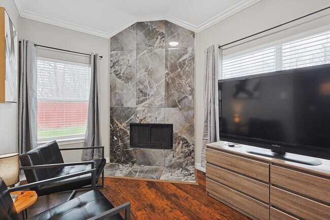 3205 Vinson Ct unit ID1056382P, Irving, TX 75060 - photo 4