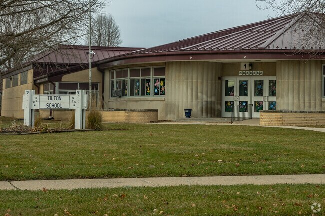 Tilton Elementary School starts at grade kindergarten.