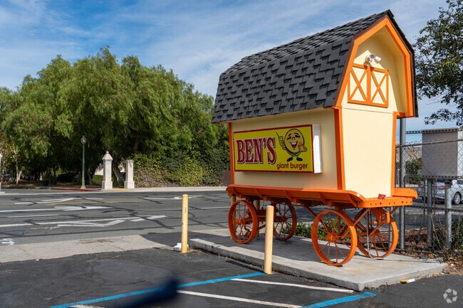 Ben’s Giant Burger offers classic American fare in a casual setting.