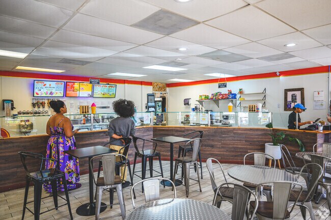 Union Church residents looking for something sweet in Mobile might try Jefe Paletas.