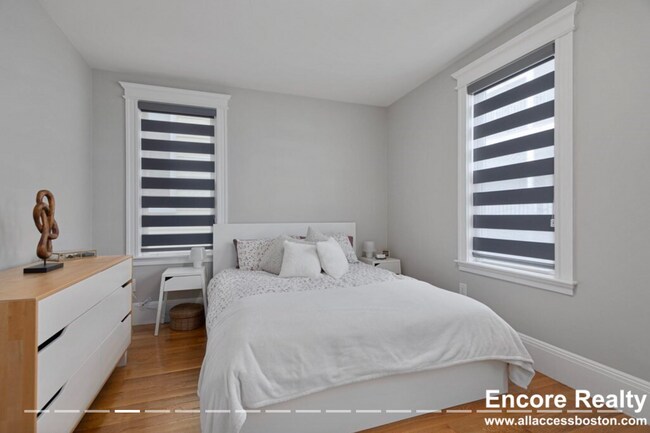 468 E 6th St unit 2, Boston, MA 02127 - photo 4