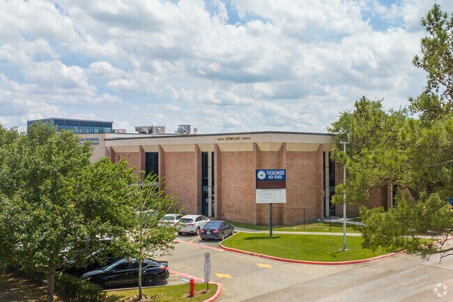 Friendswood High School serves grades 9-12 in the greater Friendswood area.