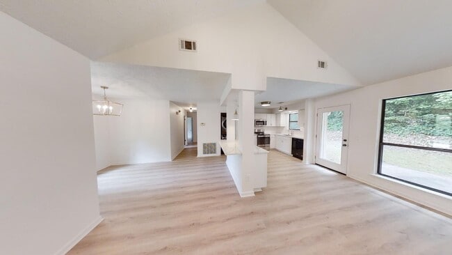 343 N Cedarbrook Dr, Auburn, AL 36830 - photo 2