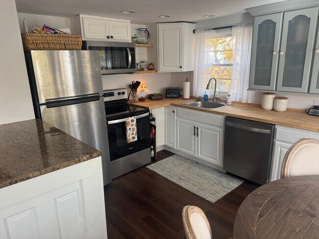 3 Sylvan Cir unit 1, Cape Neddick, ME 03902 - photo 7