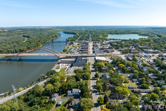 Hastings is nestled along the Mississippi & St Croix Rivers.