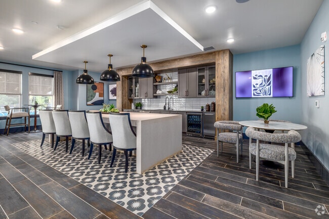 The Addison One15, Charlotte, NC 28269 - photo 5