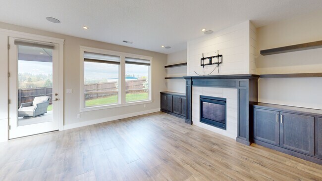 1703 S Farm View Loop, Ridgefield, WA 98642 - photo 3