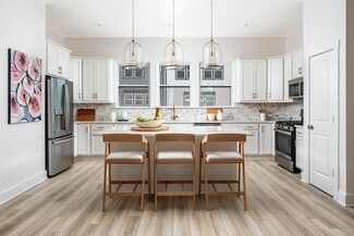 425 Prine, Charlotte, NC 28213