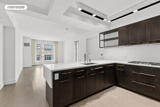 70 Charlton St, New York, NY 10014