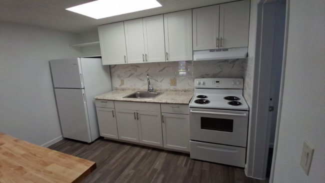 33305 Ryan Dr unit 117, Leesburg, FL 34788 - photo 3