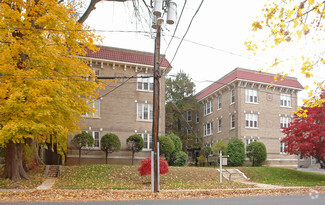8-14 Concord St, West Hartford, CT 06119