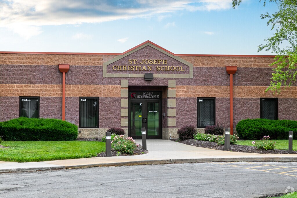St. Joseph Christian School is a non-denominational school serving students from the Northwest Missouri and Northeast Kansas area.