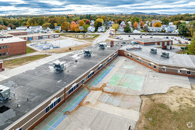 Gossler Park Elementary School is nestled into a residential neighborhood in Manchester.