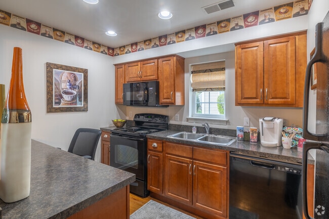 1BR, 1BA - 917SF - Kitchen