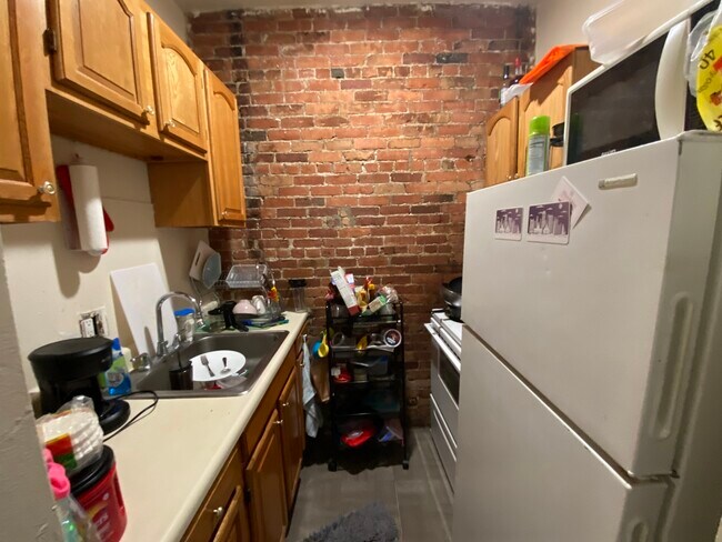 35 Chiswick Rd unit 1, Brighton, MA 02135 - photo 2