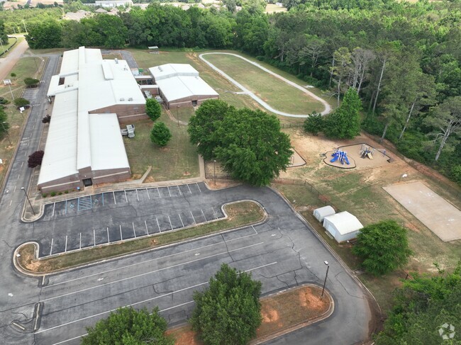 Brookhill Elementary School provides a safe and academically enriching environment.