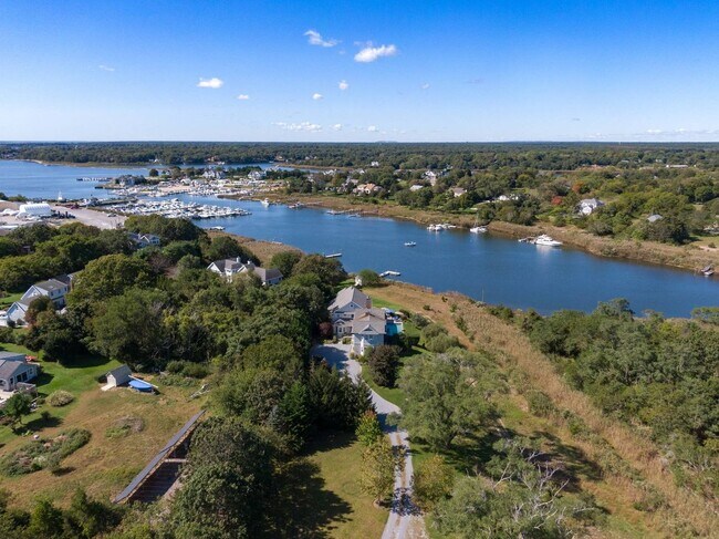 9 Private Rd, Remsenburg, NY 11960 - photo 6