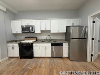 52 Townsend St Unit 1, Boston, MA 02119