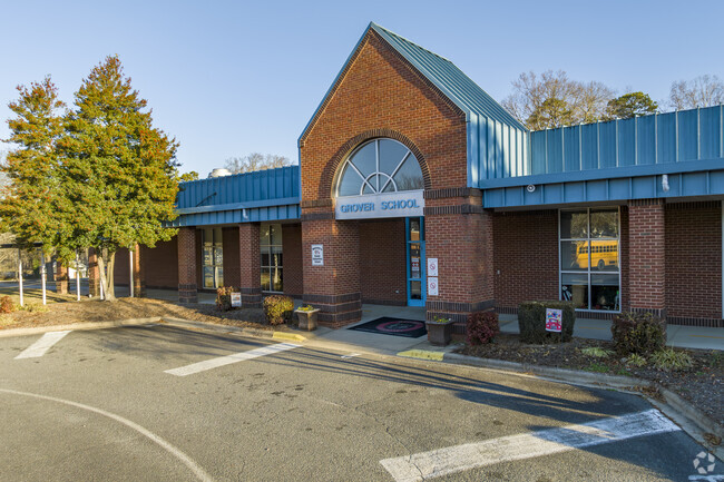 Grover Elementary School main entrance.