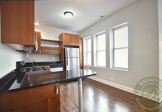 7528 N Seeley Ave, Chicago, IL 60645