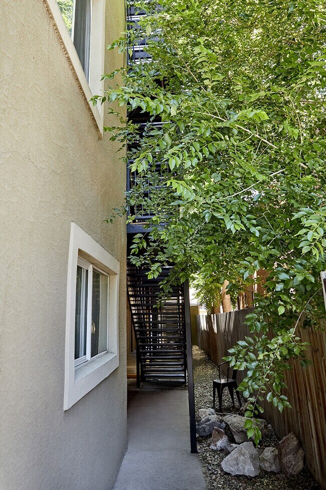 30 Pearl, Denver, CO 80203 - photo 7