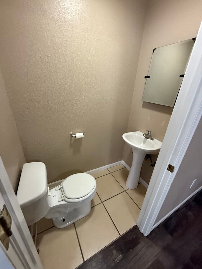 59 Deer Valley Ct unit 59, Sunrise Beach, MO 65079 - photo 3