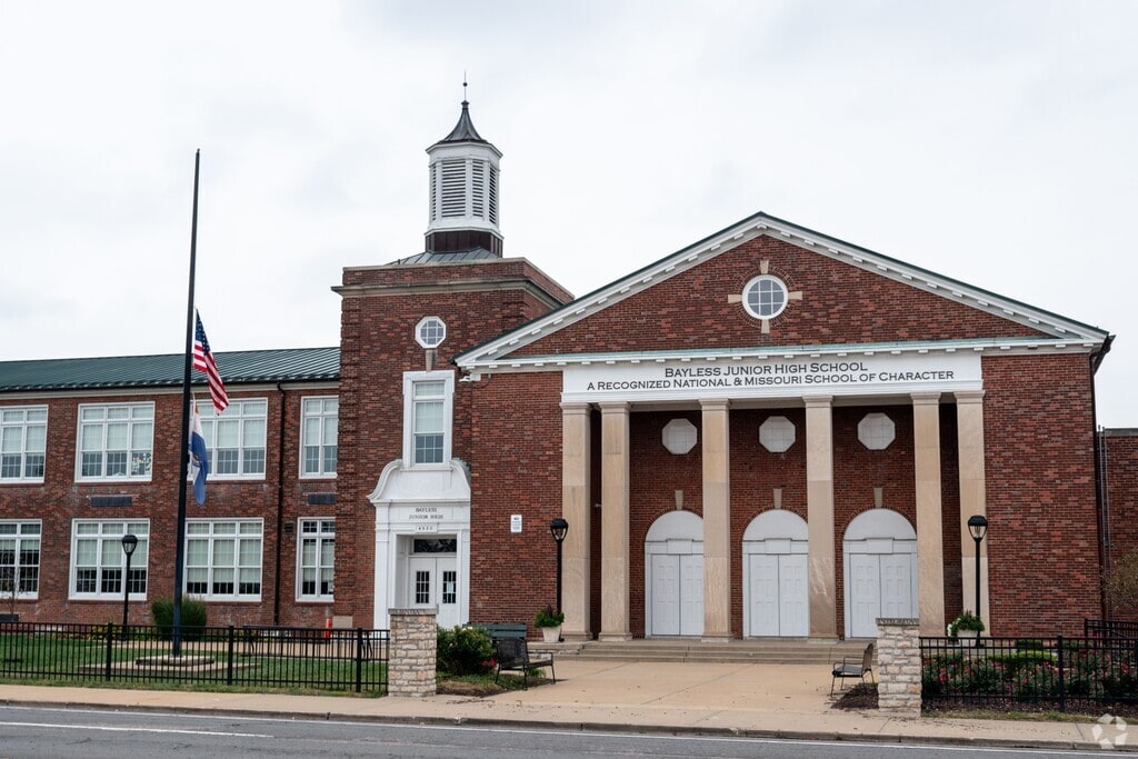 Bayless Jr. High School serves students in the Lemay community.