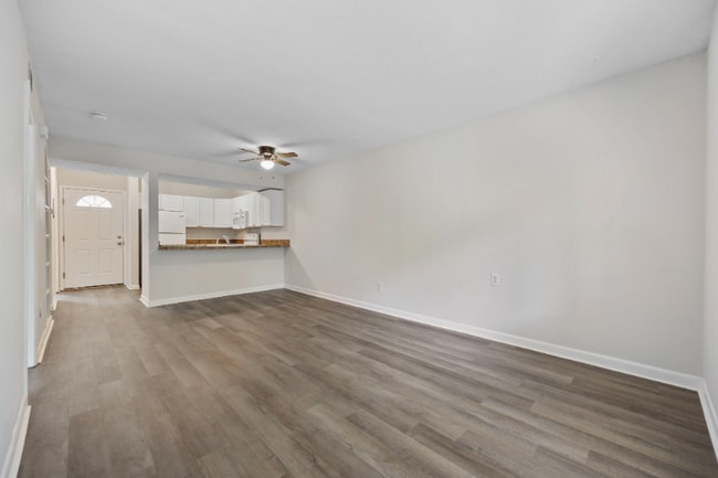 3555 S Carolina 544 unit 8H, Conway, SC 29526 - photo 4