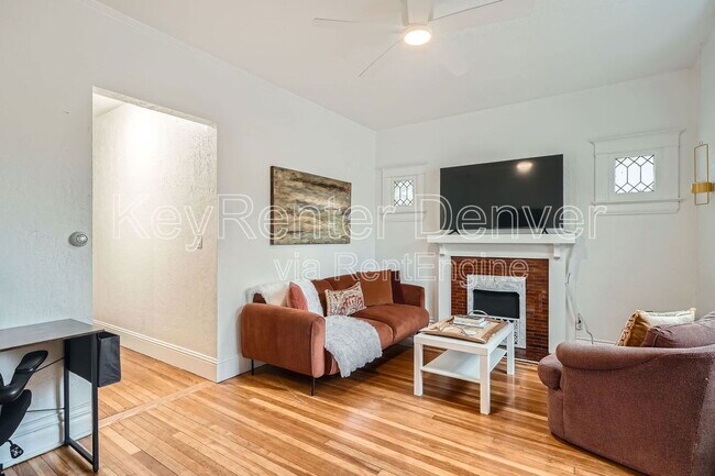 227 S Logan St unit 1, Denver, CO 80209 - photo 3