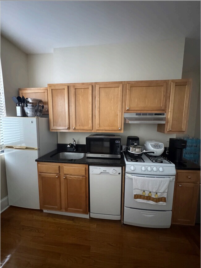 210 Hemenway St unit 9, Boston, MA 02115 - photo 7