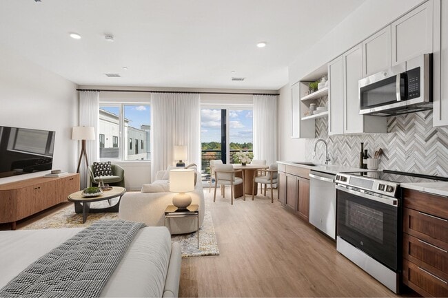 Epicurean, Salem, NH 03079 - photo 5