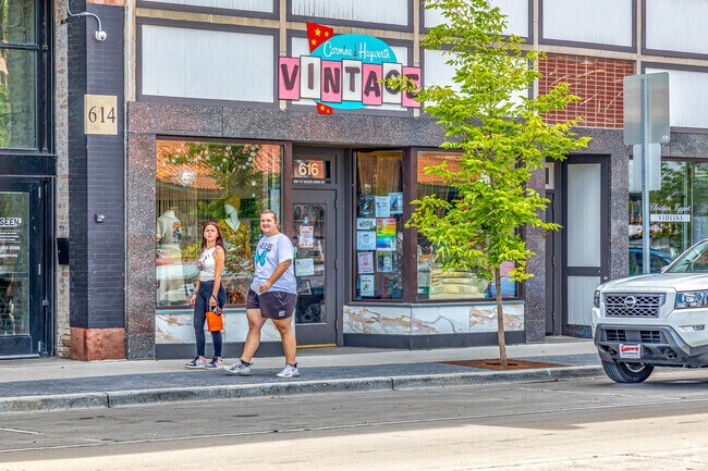 There are fantastic retail shops just a short drive form the Madison-Unicorn neighborhood.