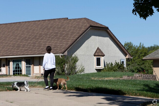 Chapel Ridge’s residential areas are perfect for outdoor fun with family and pets.