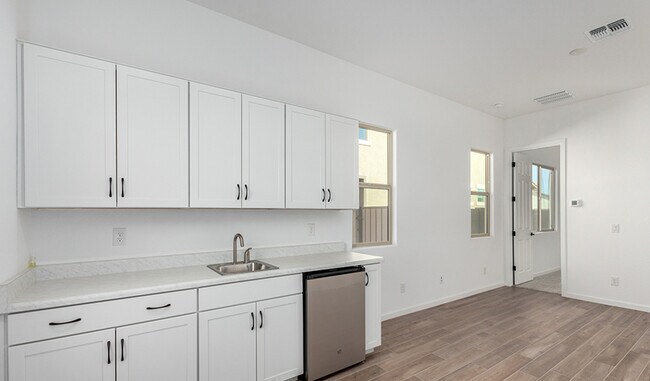 16455 W Avenida Del Sol, Surprise, AZ 85387 - photo 7