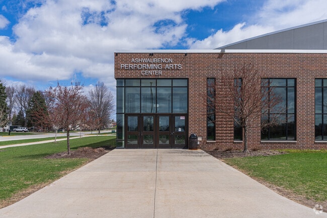 Ashwaubenon High School encourages confidence, curiosity, and personal growth.