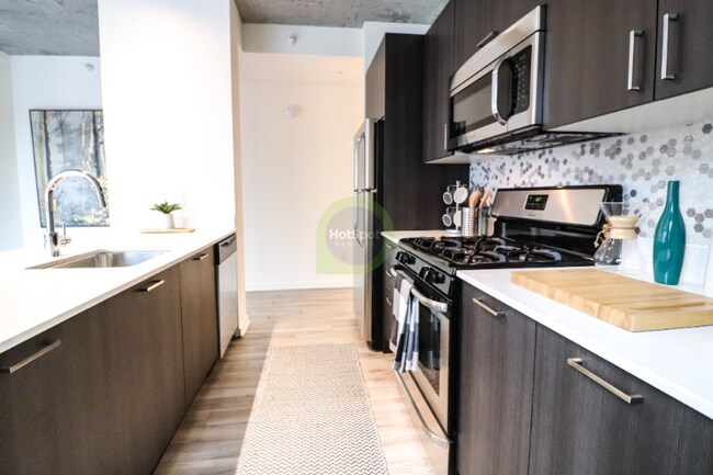1330 S Wabash Ave unit 409, Chicago, IL 60605 - photo 2