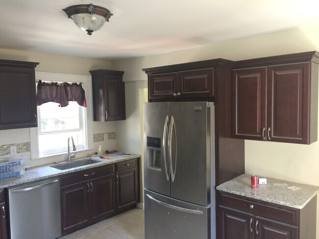 16 Lincoln St unit 2, Somerville, MA 02145 - photo 2