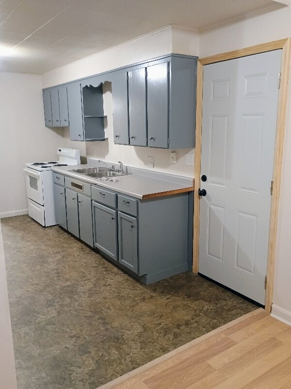 1325 9th St S unit 1325 9th St S Apt 1, Virginia, MN 55792 - photo 1